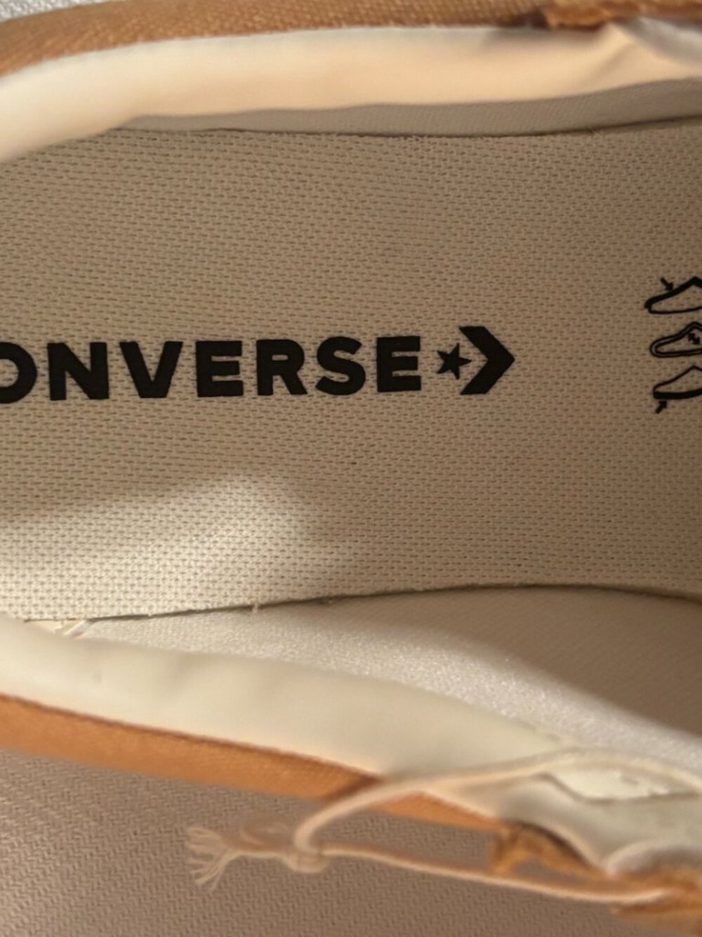 Converse Chuck Taylor All Star Cruise Sneaker - Unisex size 8.5Men's/10Women's - Picture 3 of 9